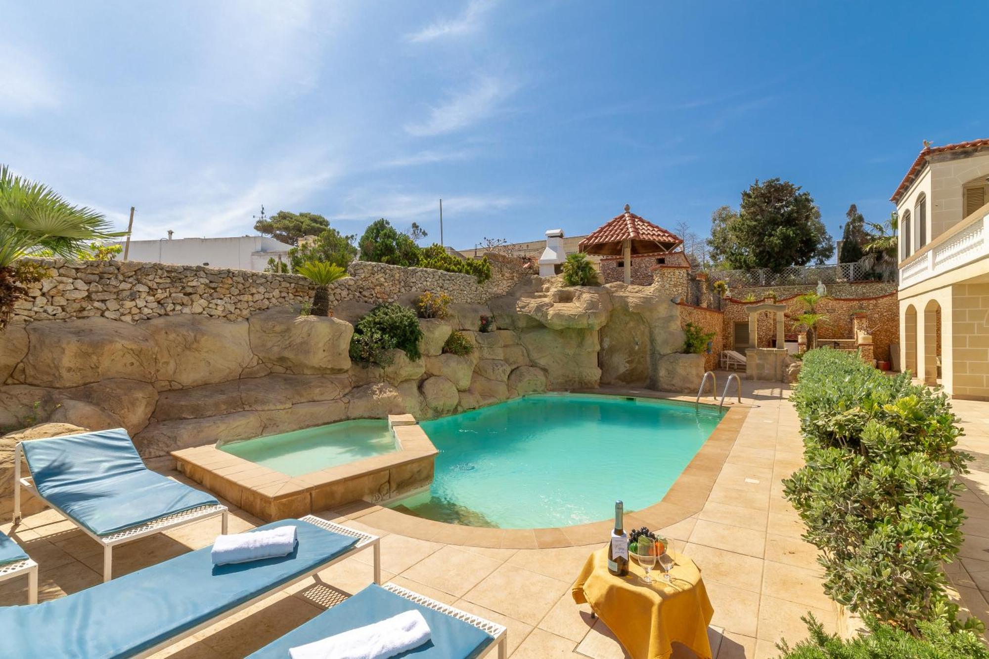Villa & Pool Apartments In Mellieha Bay 外观 照片