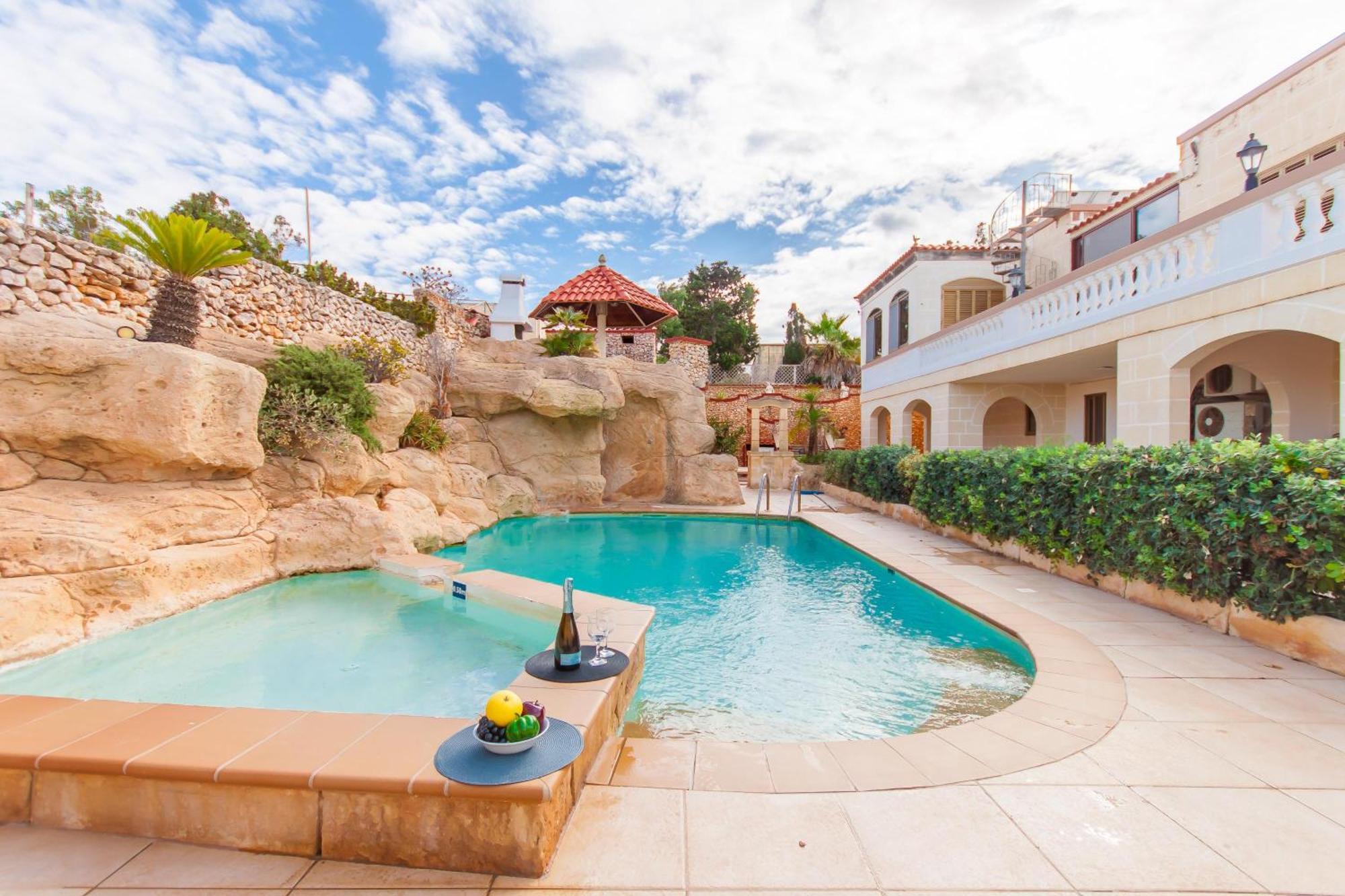 Villa & Pool Apartments In Mellieha Bay 外观 照片